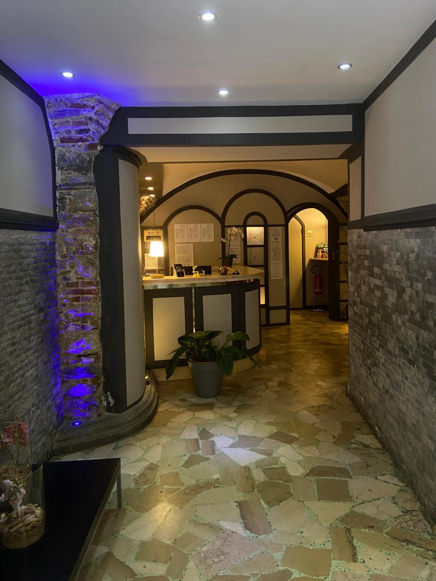 Hotel Pino Lerici Ngoại thất bức ảnh