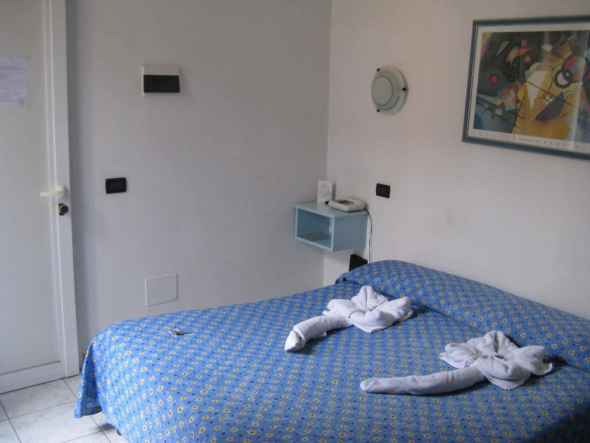Hotel Pino Lerici Ngoại thất bức ảnh